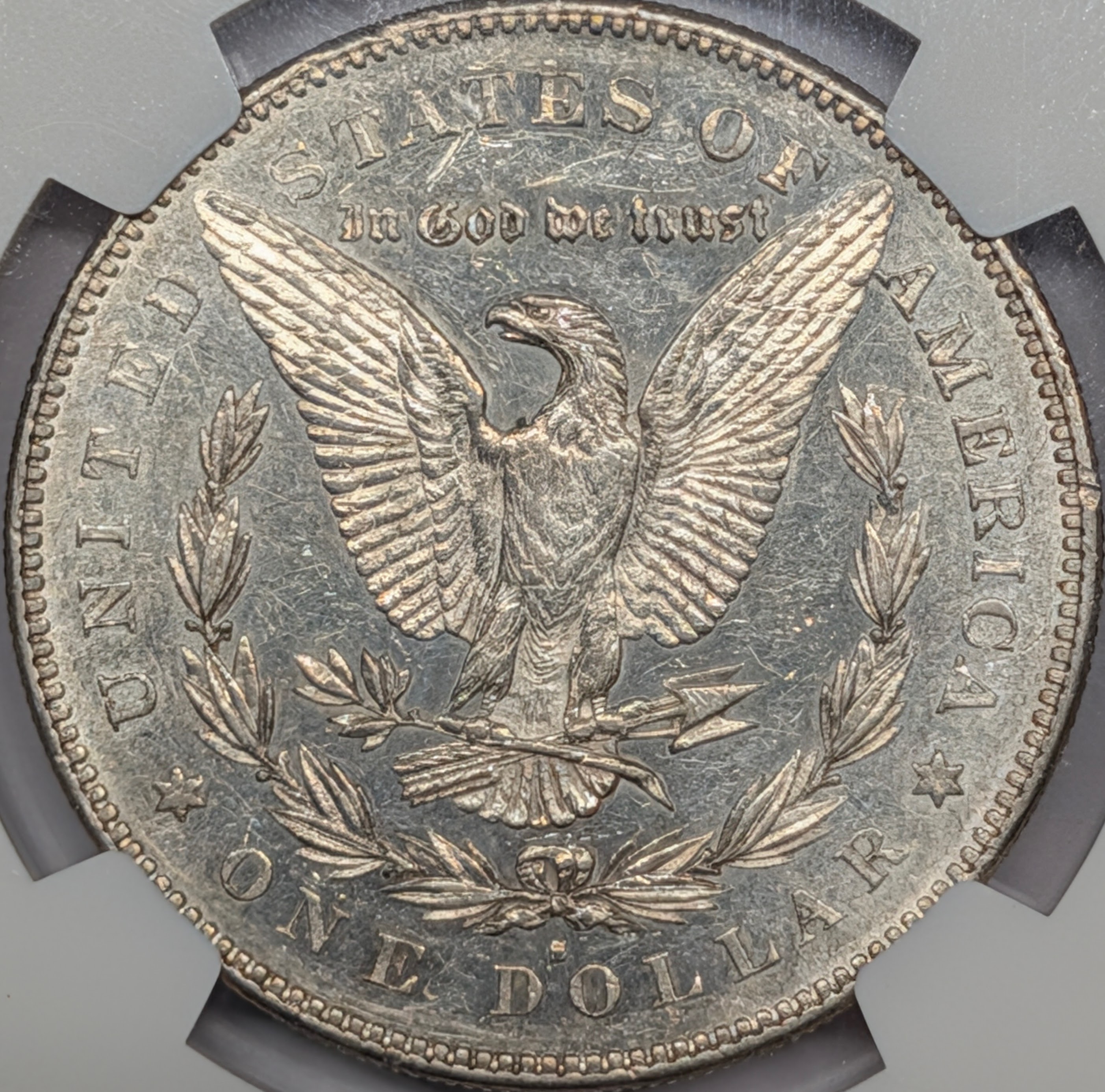 mqaaxwea-03-reverse.jpg